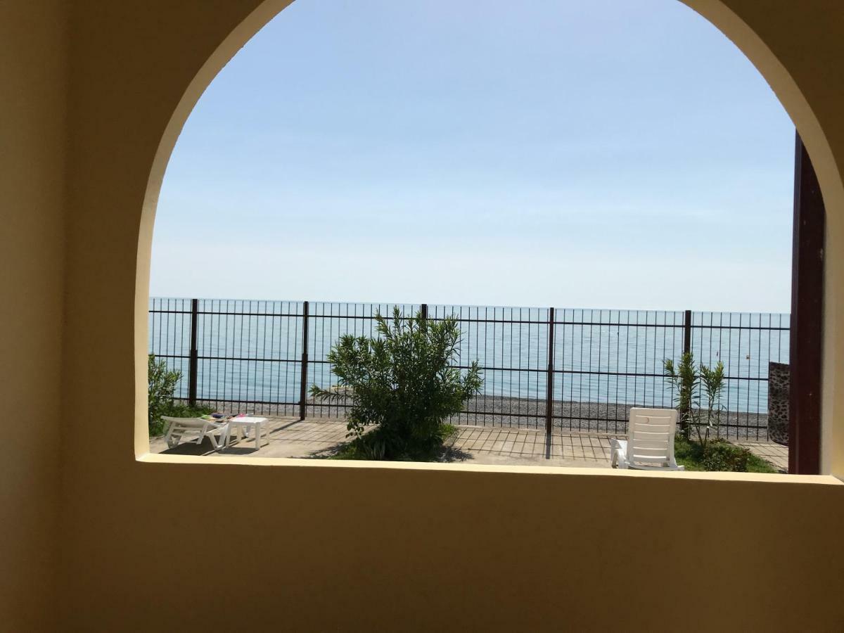 Davel Hotel Gagra Eksteriør billede