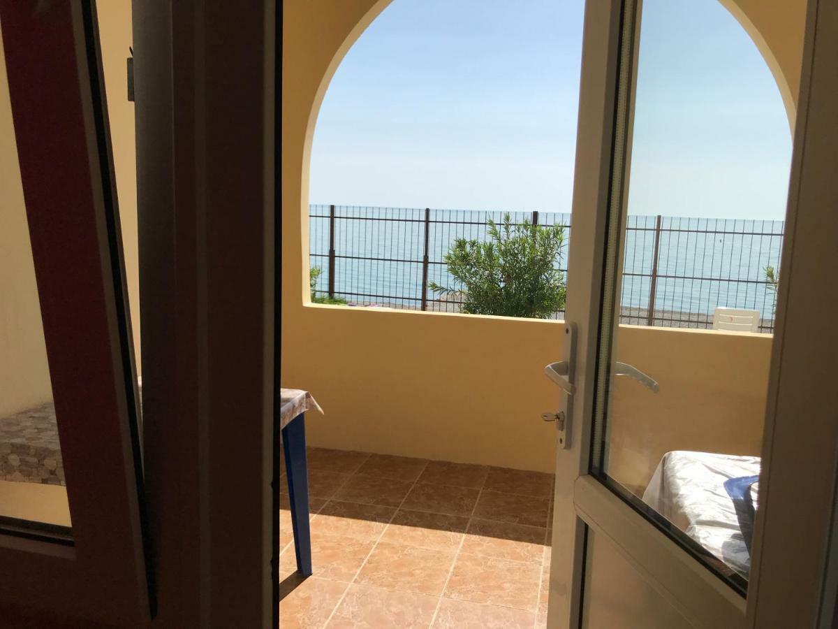 Davel Hotel Gagra Eksteriør billede