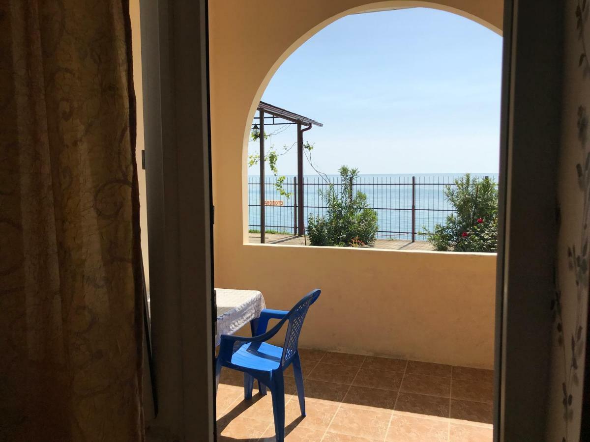 Davel Hotel Gagra Eksteriør billede